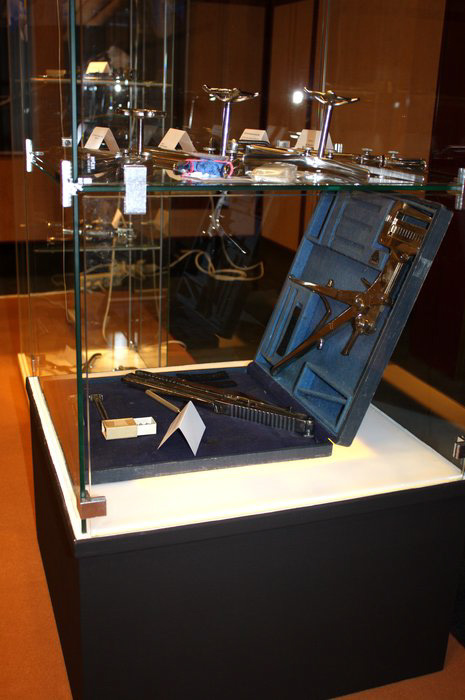 stapler_exhibion_prague_2009__006