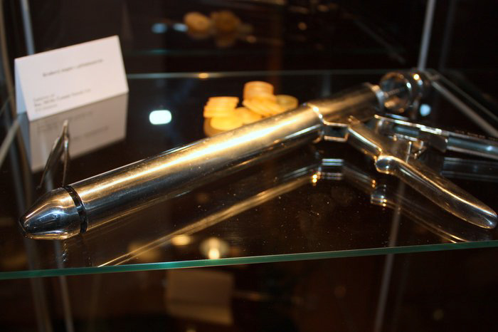 stapler_exhibion_prague_2009__010