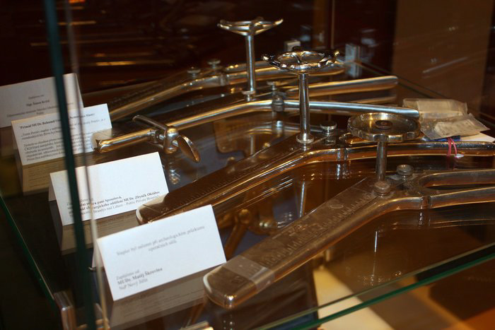 stapler_exhibion_prague_2009__016