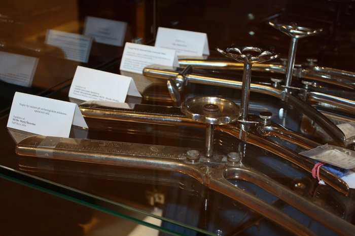 stapler_exhibion_prague_2009__018